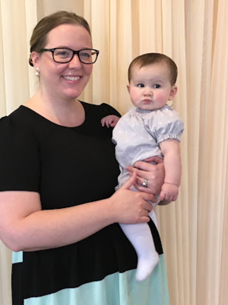 Meet your Posher, Caitlin
